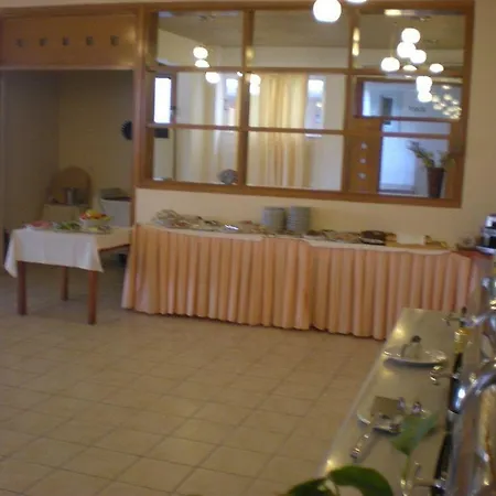 卡利梅拉马雷酒店